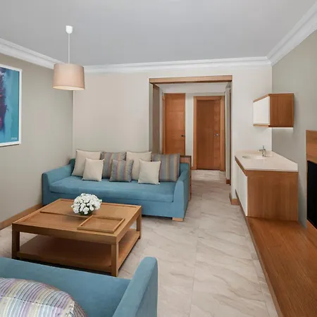 Papillon Ayscha & Rezort Belek